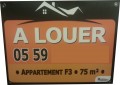 Panneau immobilier à louer :  appartement F3, 75 m²