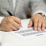 Conseils pour vendre son bien immobilier : quelles sont les étapes à suivre avant de signer le compr...