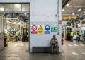 Panneaux de sécurité en entreprise : normes et obligations